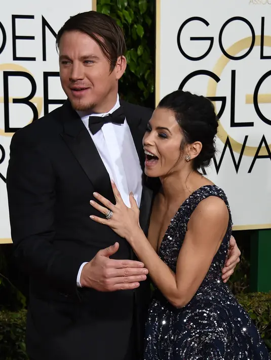 Pada penampilannya kali ini di ajang Golden Globe Awards 2016, rambut Channing Tatum yang dibuat licin dan klimis sedemikian rupa mengundang komentar dari pada netizen yang membandingkannya dengan Justin Bieber. (AFP/Bintang.com)