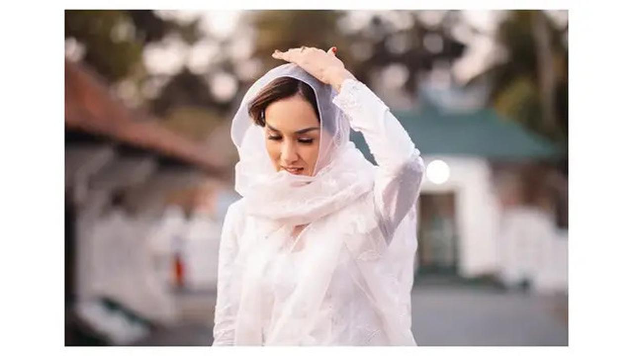 8 Artis Rayakan Hari Kartini 2025 dengan Kebaya, Dian Sastro hingga Dewi Perssik