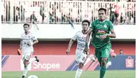 5 Gaya Haris Tuharea di Luar Lapangan, Rekrutan Baru Madura United (sumber: Instagram.com/pssleman)