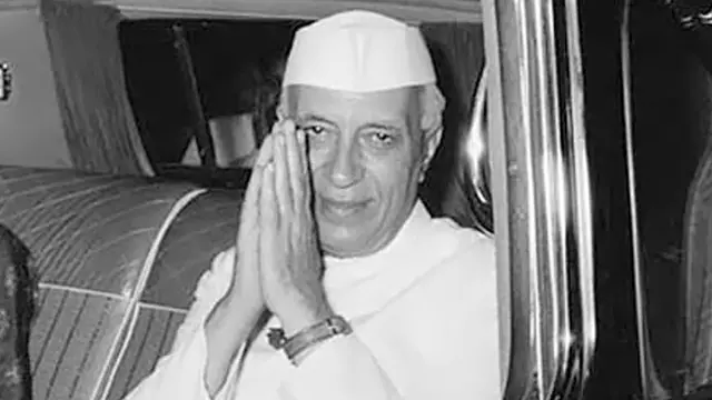pejabat-india-1-jawaharlal-nehru-131009c
