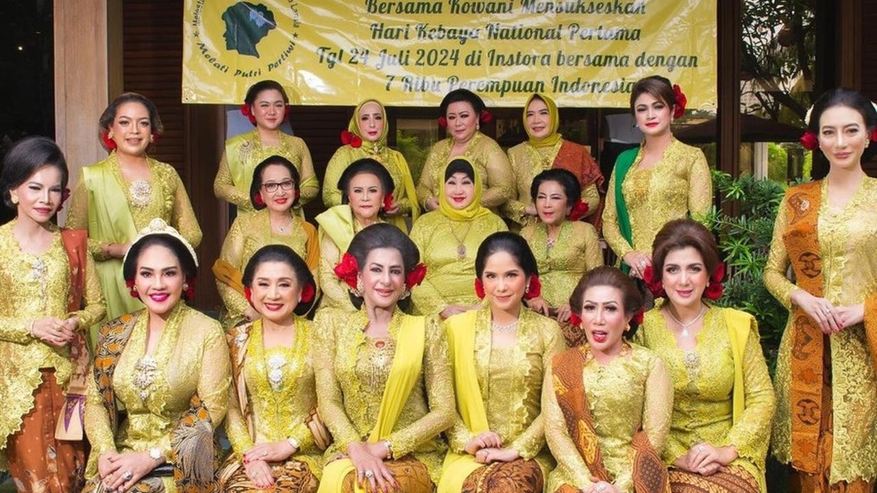 Kecantikan Annisa Pohan Sangat Memukau