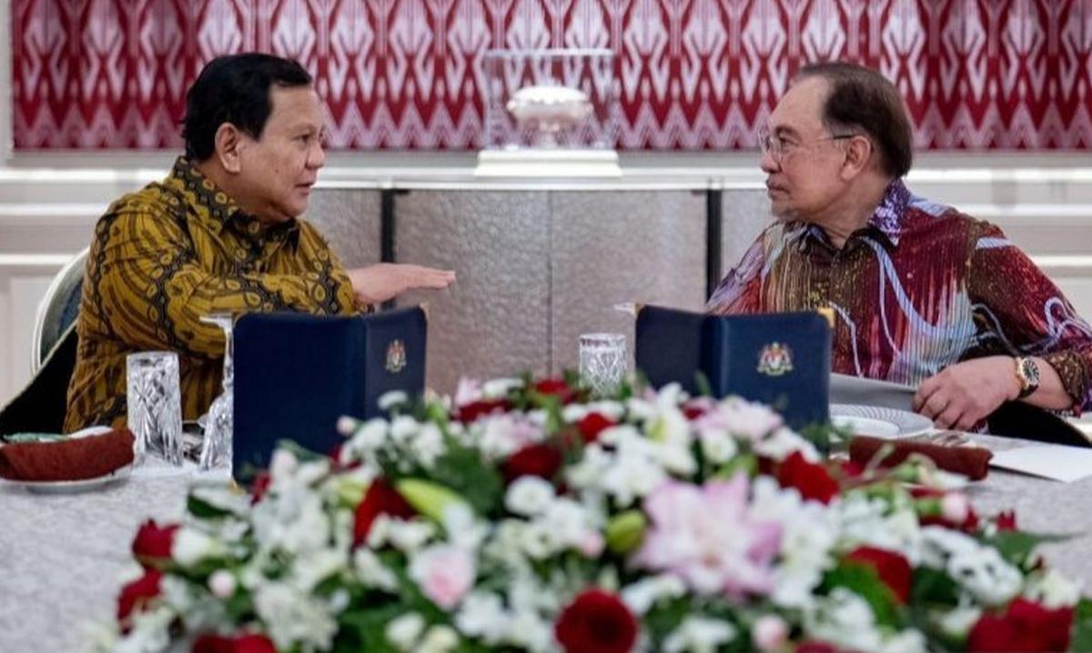 Prabowo-Anwar Bahas Dampak Tarif Impor AS terhadap ASEAN