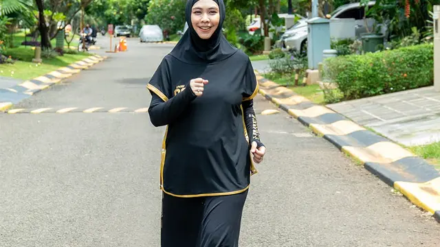 Oki Setiana Dewi berkolaborasi dengan Brand Lokal Livigi