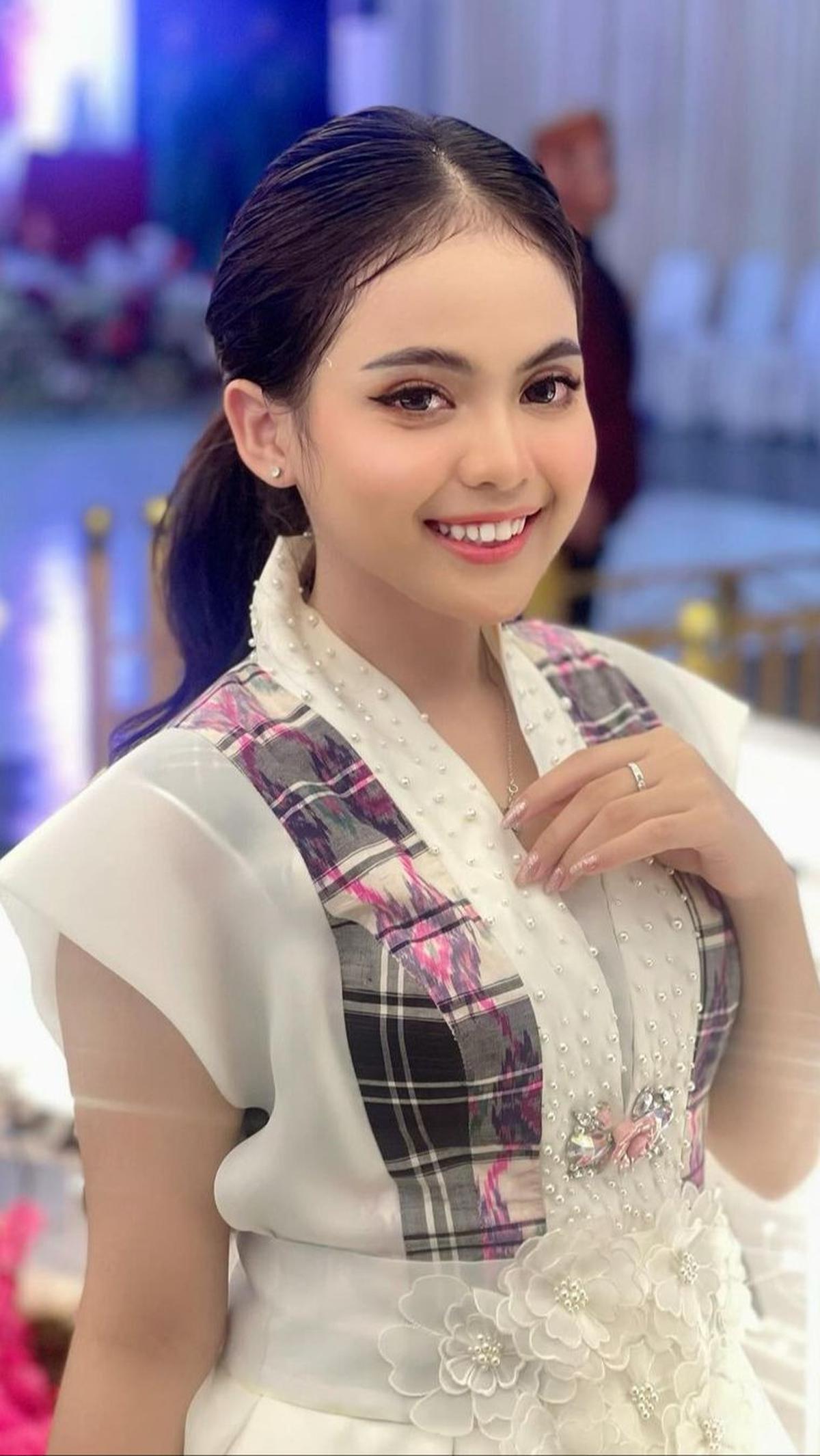 Anak Kedelapan dari Sembilan Bersaudara <br>