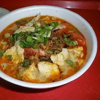  Kedinginan karena hujan? Yuk makan 5 hidangan berkuah ini untuk makan siang.(Via: selerasa.com)