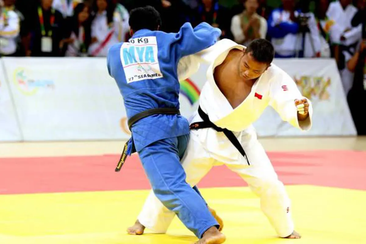 Tak Hanya Horas Manurung yang Meraih Medali Emas SEA Games 2015