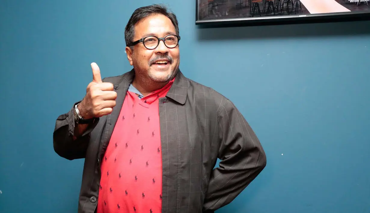 Tapi yang menyamai cuma satu, bahwa Reza Rahadian bisa memerankan tokoh Pengki dengan baik, tidak sebagai Benyamin, tapi sebagai Pengki," tambahnya. (Nurwahyunan/Bintang.com)