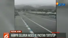 Berbagai akses masuk ke Pacitan terhalang bencana, Tim SAR gabungan berusaha distribusikan bantuan.