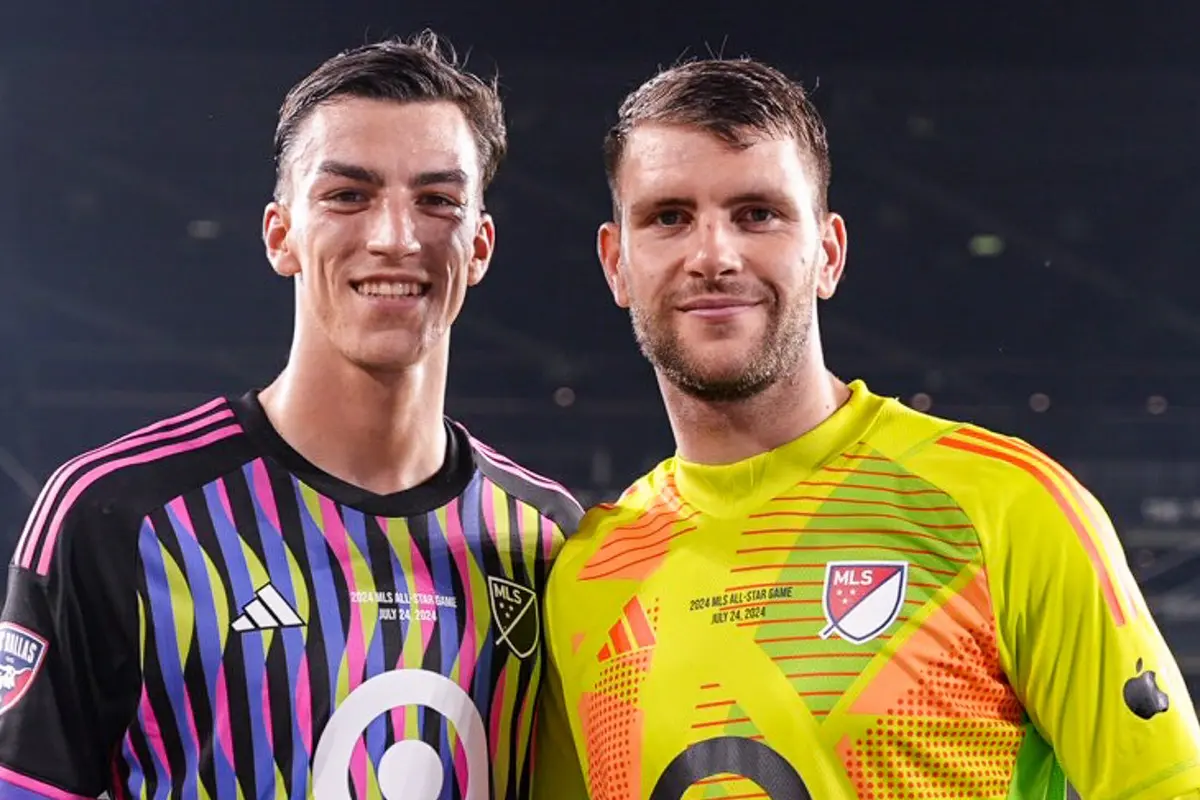 Maarten Paes bermain untuk MLS All-Star.