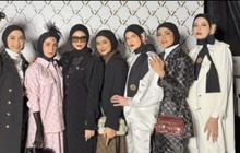Kimberly Ryder Bertemu Paula Verhoeven di Fashion Show Vivi Zubedi, Ramai Jadi Sorotan