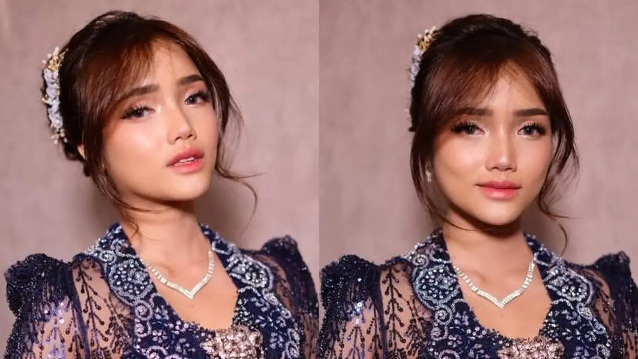 6 Pesona Fuji An dalam Kebaya Mewah Biru Navy di Momen Akad Nikah Sang Kakak, Frans Faisal
