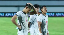 Skuad Garuda Muda harus menelan kekalahan telak tujuh gol tanpa balas saat menghadapi China. (Bola.com/M Iqbal Ichsan)