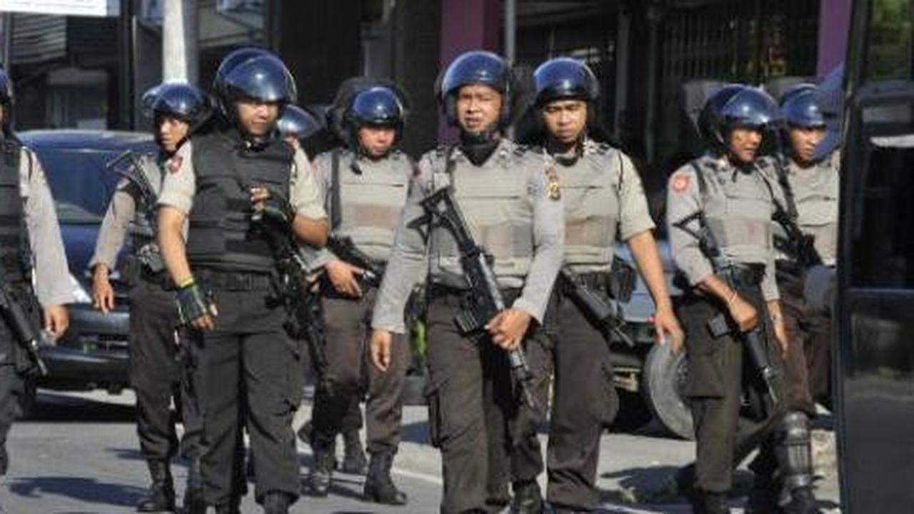 Polisi amankan 9 motor bodong dan 2 drum miras