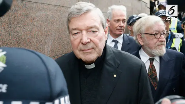 Petinggi Vatikan, Kardinal George Pell hadir dalam sidang pertamanya menghadapi dakwaan hukum berlapis terkait dugaan pelecehan seksual.