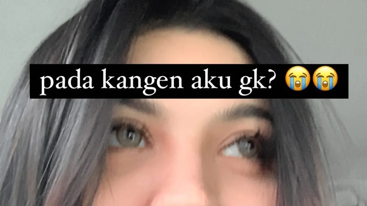 Selebgram Gusti Ayu Dewanti alias Dea OnlyFans resmi menghirup udara bebas setelah 10 bulan mendekam di penjara akibat kasus pornografi jual beli konten porno di platform OnlyFans pada 2022 lalu. (Instagram)