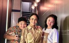 Momen Kris Dayanti saat Hadiri Acara Sekolah Putranya, Bikin Bangga Melihat Kellen Lancar Berbahasa Inggris