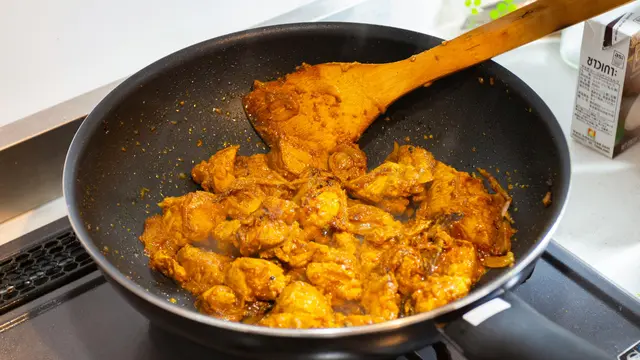 Resep Menu Ringan Butter Chicken Curry untuk Hari Raya yang Lezat dan Memiliki Protein Nabati yang Tinggi