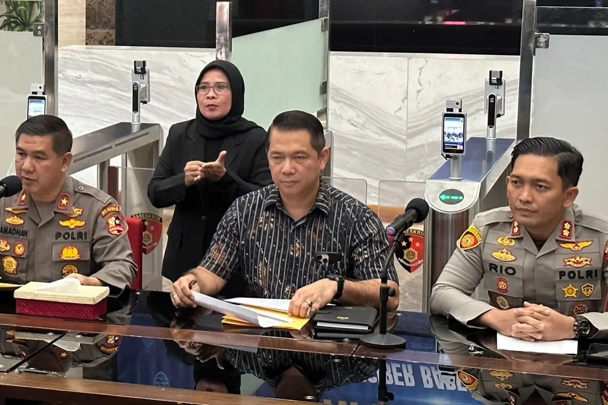 Kapolres Bogor Kombes Rio Wahyu Anggoro mengungkap kronologis kasus polisi tembak polisi di Rusun Polri Cikeas, Bogor, Jawa Barat.