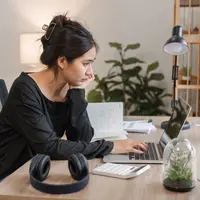 Cara 7 Zodiak Menguatkan Hati saat Hidup Tak Berjalan Sesuai Rencana./Copyright depositphotos.com/wichayada69