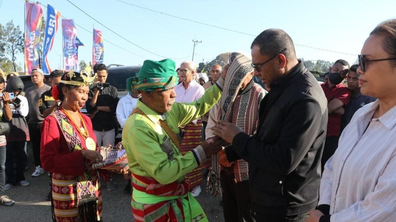 Suhu 18 Derajat Celcius Tak Halangi Ribuan Warga, Festival Musim Dingin Fatukolen Perkuat Persatuan dan Promosikan Budaya Lokal
