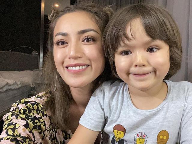 El Barack Beri Kekuatan Pada Jessica Iskandar Usai Diputuskan Richard Kyle Showbiz Liputan6 Com