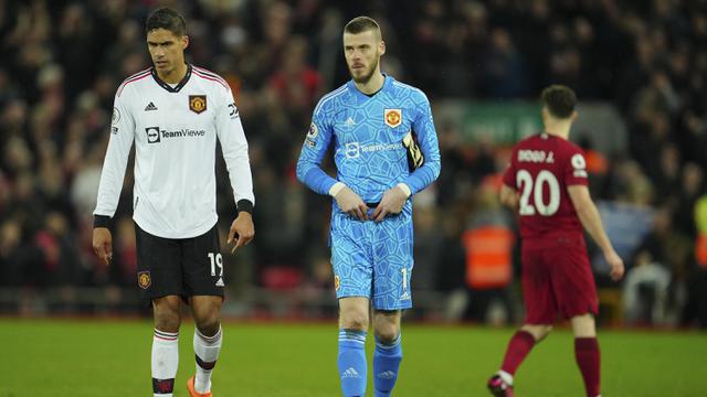 Foto: Ngamuk setelah MU Dibantai Liverpool, Ini Dia 3 Ancaman Erik ten Hag di Ruang Ganti