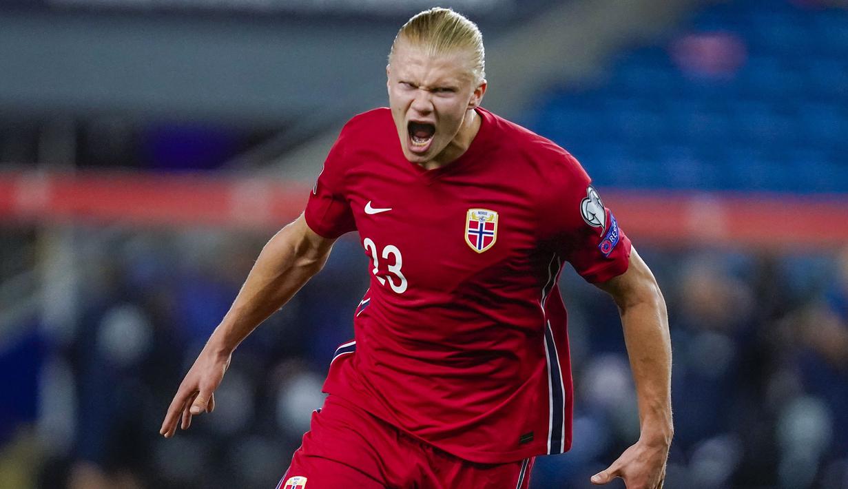 Erling Haaland sukses menjadi pemain kunci Norwegia kala mengalahkan Gibraltar 5-1. Haaland sukses mencetak hattrick dan saat ini tercatat mampu duduki peringkat ketujuh top skor sementara kualifikasi Piala Dunia 2022 dengan raihan lima gol dari enam pertandingan. (Foto: NTB/AP/Hakon Mosvold Larsen)