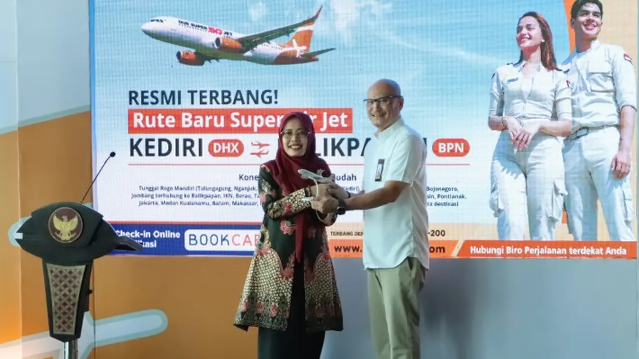 Bandara Dhoho membuka rute Kediri-Balikpapan tiga hari seminggu. (Istimewa)
