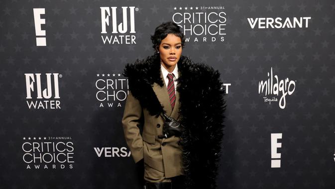 Sorotan Glamor: 9 Perhiasan Paling Berkilau dari Karpet Merah Critics Choice Awards 2026