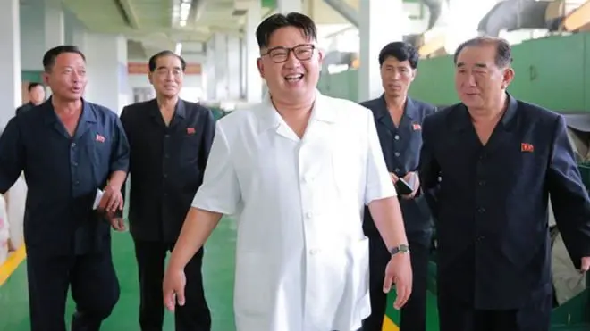 Kim jarang terlihat di muka umum tanpa mengenakan jam tangan mewah (KCNA)