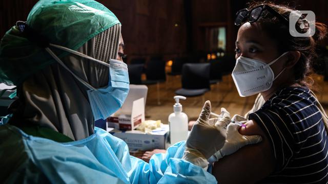 Karyawan KLY Jalani Vaksinasi Gotong Royong