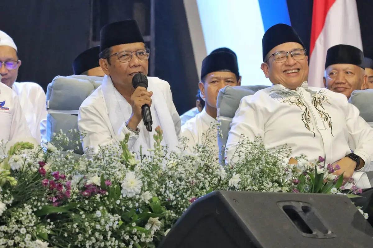 Mahfud Md menghadiri Sholawat Persatuan Indonesia bersama Habib Syekh bin Abdul Qodir Assegaf di Lapangan Panahan Pakansari, Cibinong, Kabupaten Bogor, Jawa Barat, Senin 29 Januari 2024.
