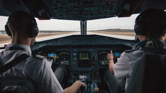 Ilustrasi Pilot