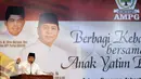 Ketua Umum Partai Golkar, Setya Novanto memberikan pidato jelang buka puasa AMPG bersama ribuan anak yatim piatu di Jakarta, Sabtu (18/6). Acara diikuti sekitar 26 ribu anak yatim piatu. (Liputan6.com/Helmi Fithriansyah)