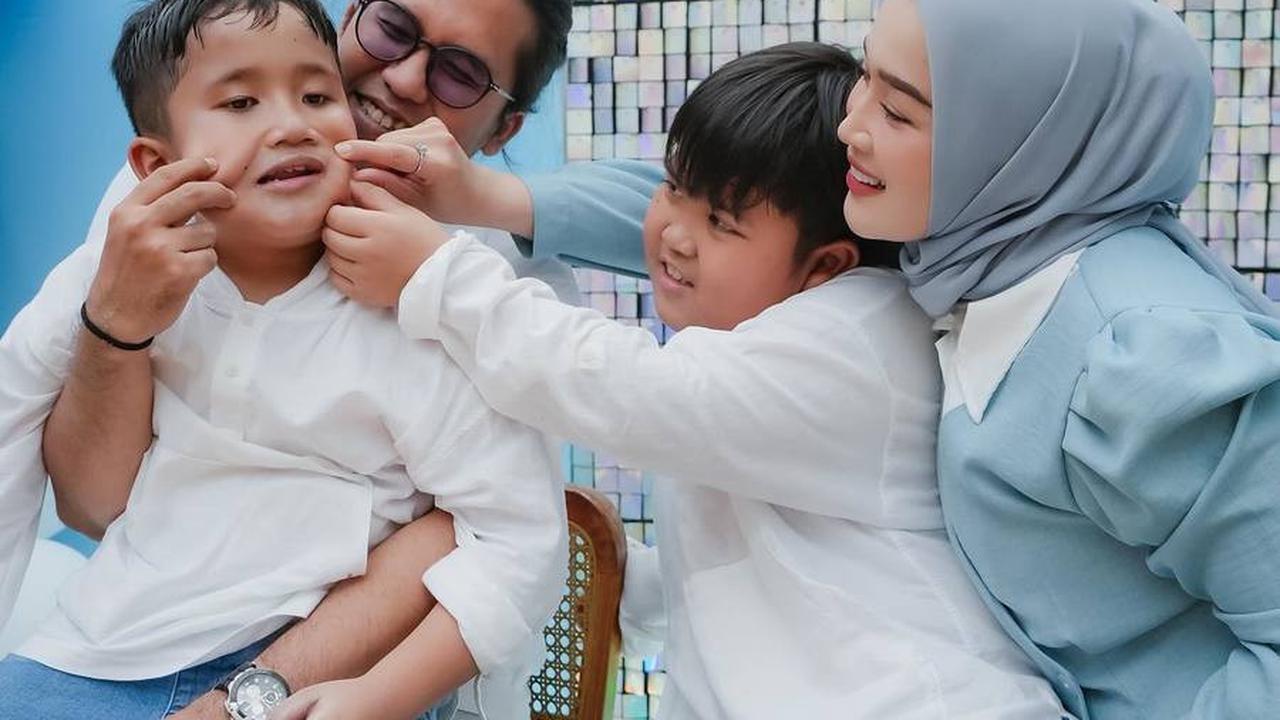 Ririe dan Ayus Terlihat Kompak&nbsp;