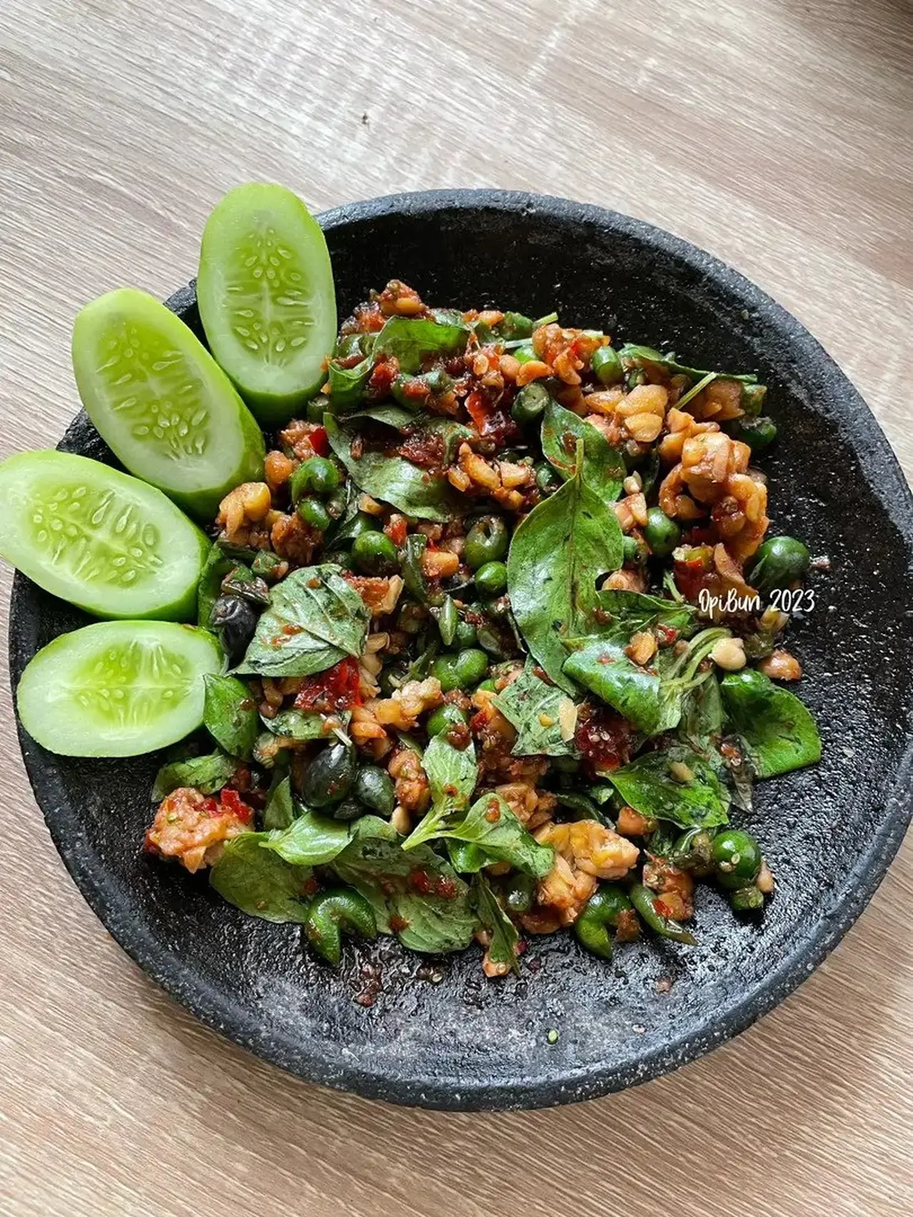 3 Varian Resep Praktis Karedok, Makanan Sunda yang Segar dan Gurih ...