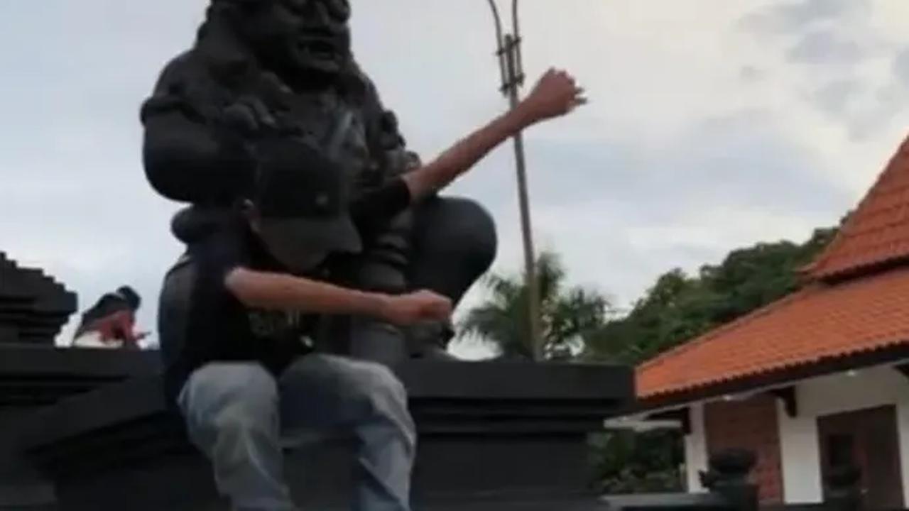 Keren Abis! Aksi Siswa SMP di Malang Main Skateboard di Sekolah, Ternyata Punya Segudang Prestasi