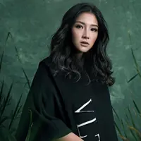 Clerence Victoria Fimela Awards Makeup Artist of The Year (Foto: Instagram @victoria_makeupatelier)