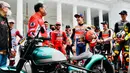 Bertempat di Istana Merdeka, Rabu (16/3/2022), Presiden RI Joko Widodo berkesempatan menjamu 20 pembalap dari berbagai kelas yang akan berlaga di MotoGP 2022 Pertamina Grand Prix of Indonesia, 18-20 Maret 2022 di Sirkuit Internasional Mandalika, NTB. (Biro Pers Sekretariat Presiden/Laily Rachev)