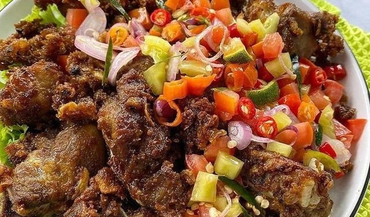 2. Lidah sapi goreng sambal dabu-dabu