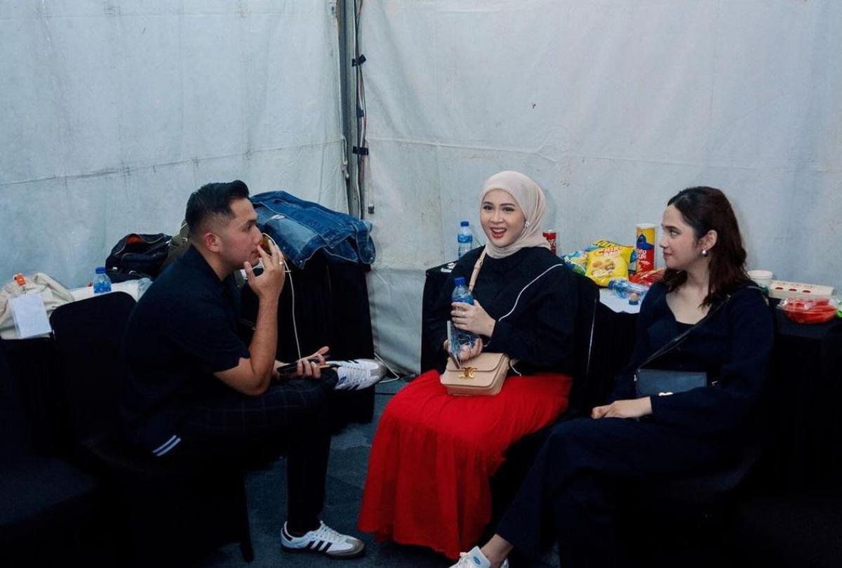Kesha Ratuliu dan Adhi Permana, Kenangan Masa Kecil yang Hidup di Konser Sheila On 7