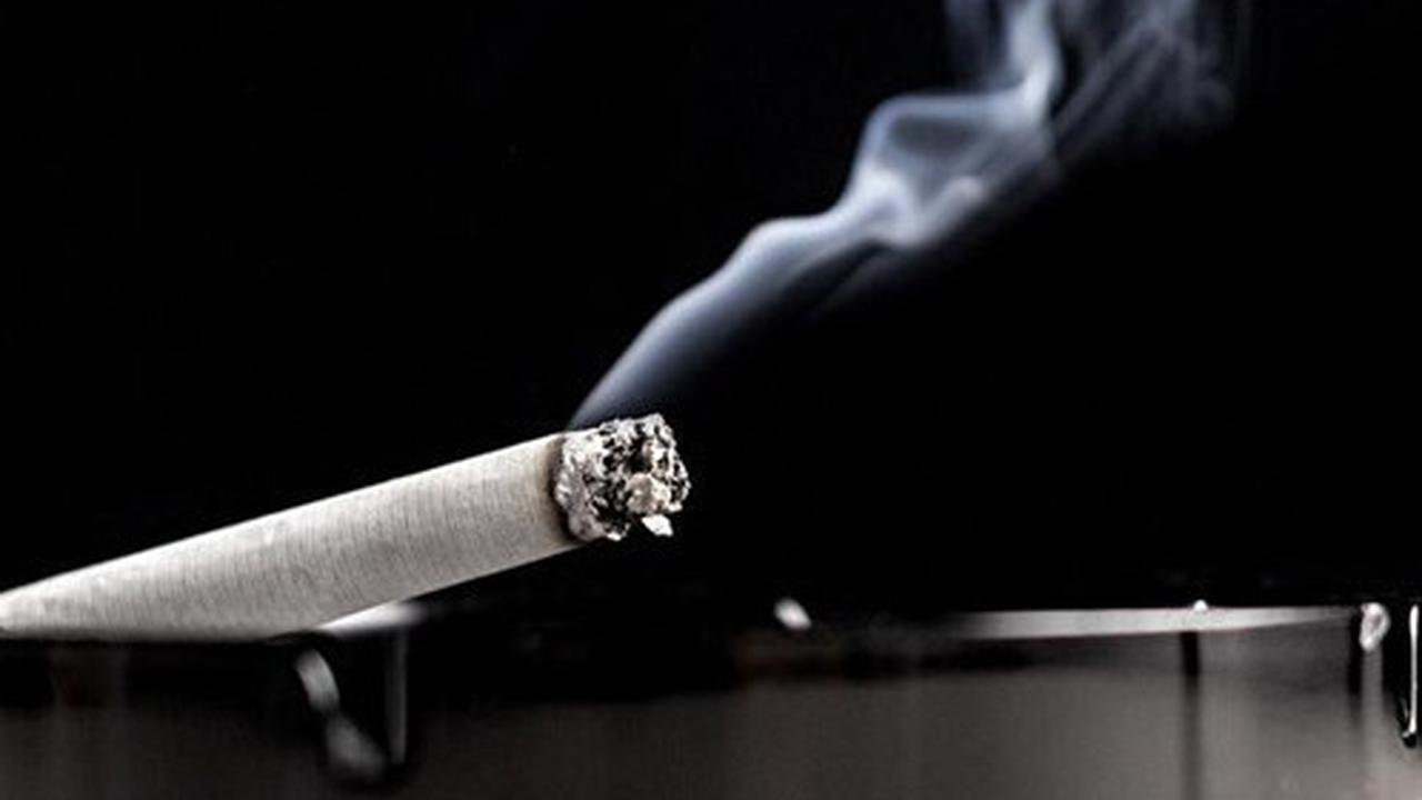 Bisakah Tertular Virus Corona (COVID-19) Melalui Asap Rokok?