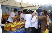 Hujan Tak Halangi Antusiasme Warga, 11.000 Paket Sembako Bazar Ramadan Ludes