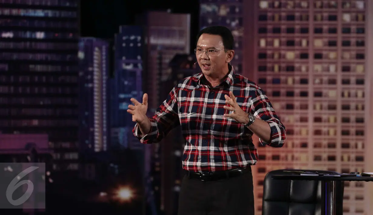 Bertema reformasi birokrasi, pelayanan publik, dan penataan kota, Ahok siap hadapi debat cagub DKI 2017 malam ini. (Liputan6.com/Faizal Fanani)