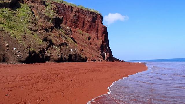 Pantai Terunik di Dunia