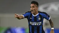 2. Lautaro Martinez - Lautaro Martinez menjadi andalan Inter Milan untuk merusak konsentrasi pertahanan lawan di Liga Europa. Bersama Romelu Lukaku, Martinez menjadi duet yang sangat berbahaya di lini depan Inter Milan. (AFP/Sascha Steinbach/pool)