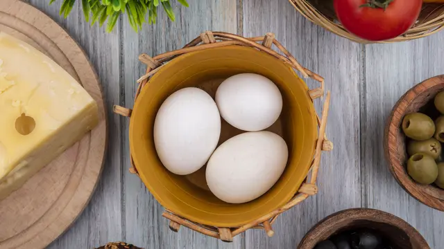 Tips Aman Mengonsumsi Telur Asin Saat Hamil