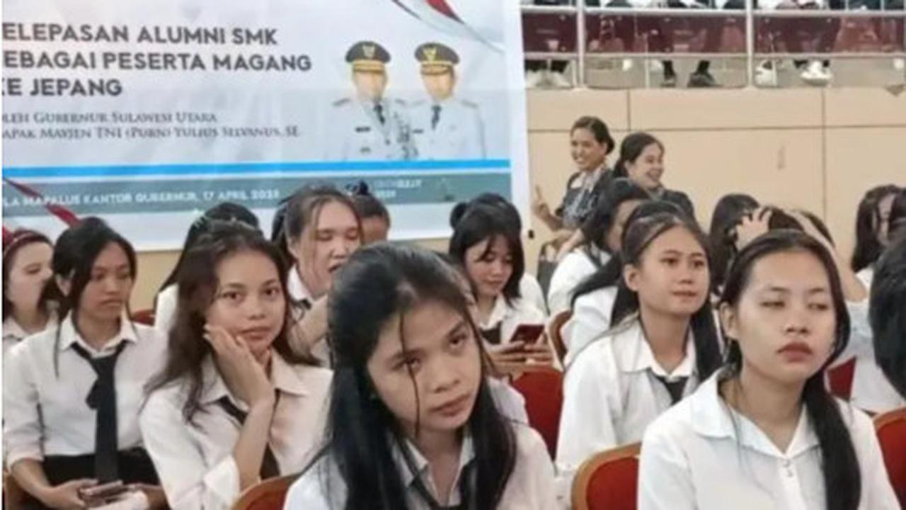 Pelepasan ratusan peserta magang asal Sulut ke Jepang pada, Kamis (17/4/2025).