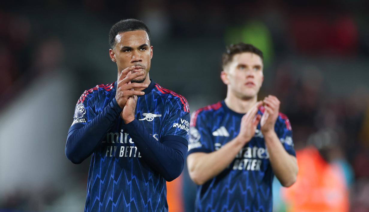 Arsenal melewatkan kesempatan untuk memperlebar keunggulan mereka di Liga Inggris menjadi enam poin setelah Brentford mengguncang The Gunners dalam hasil imbang 1-1, yang memberi Man City harapan dalam perburuan gelar. (AP Photo/Ian Walton)