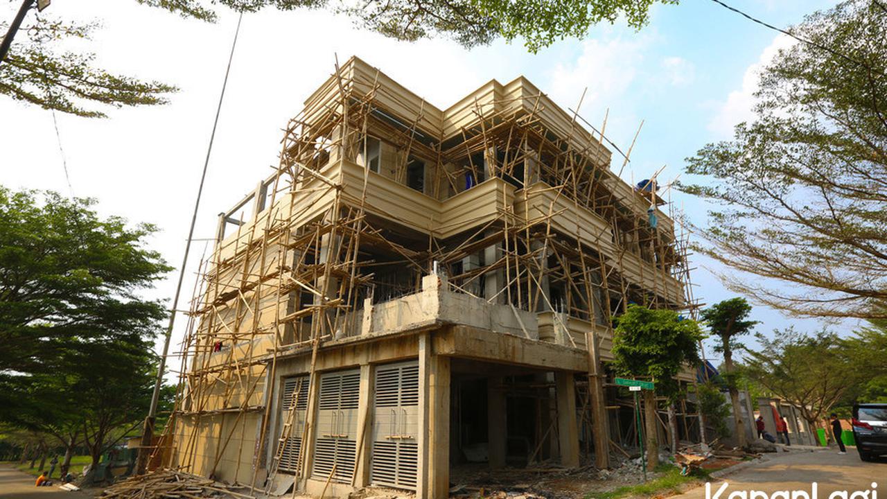 Rumah Baru Rey Utami